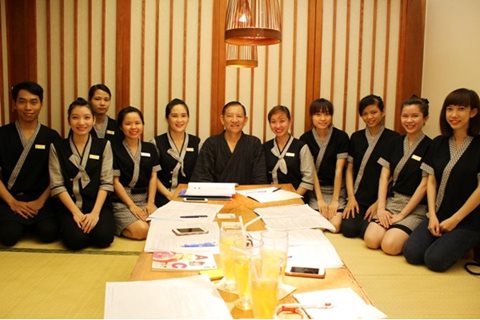 Xu hướng may đồng phục nhà hàng năm 2019