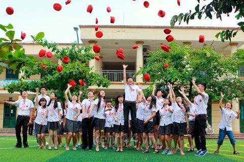 Tại sao học sinh phải mang đồng phục